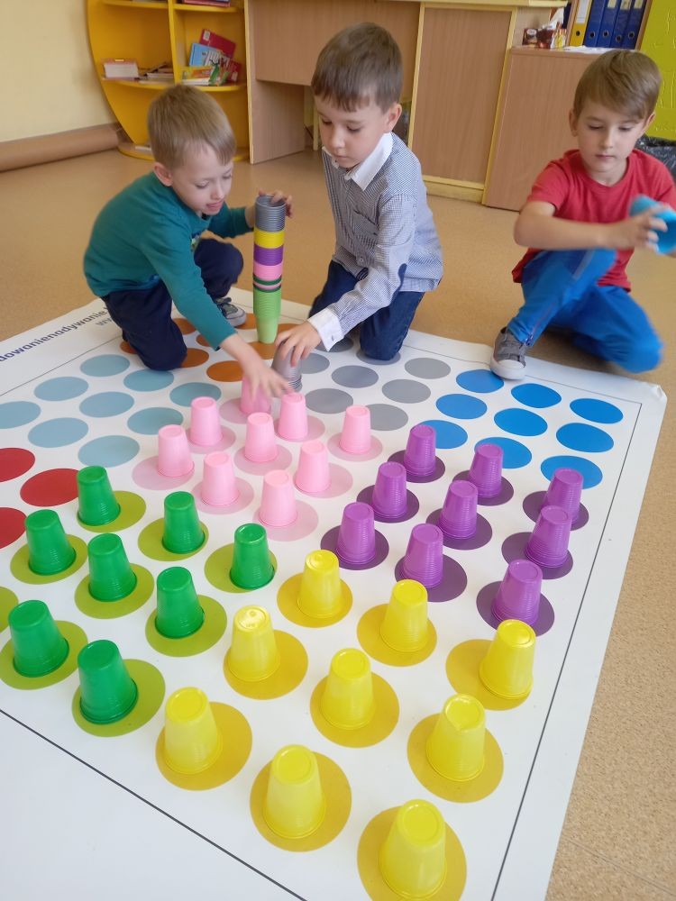 Przedszkolaki kodują w ramach Codeweek 2021/2022